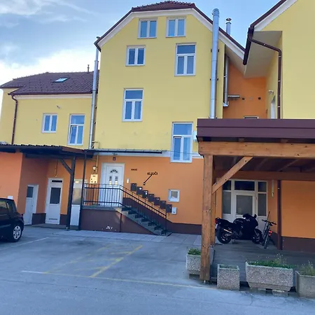 Apartma 2 Apartamento Rogatec